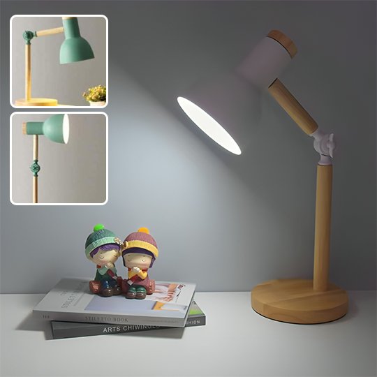 Lampe de chevet de couleur bois, avec un abat-jour blanc. L'articulation du bras est blanc et il y a une vis de serrage pour immobiliser l'inclinaison de la lampe. Deux encarts montre la lampe en deux positions.